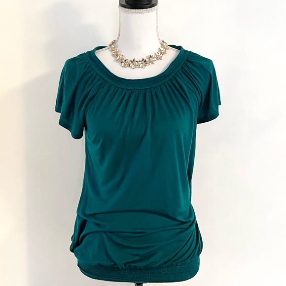 THE LIMITED Women’s Short Sleeve Scoop Neck Top - Picture 2 of 8